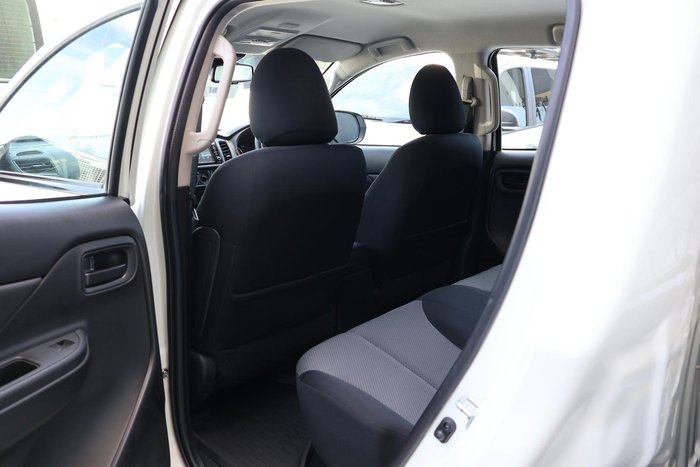 2021 Mitsubishi Triton GLX