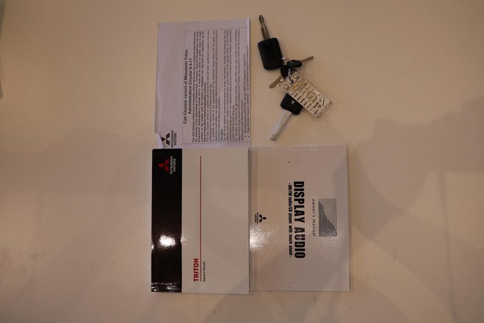 2021 Mitsubishi Triton GLX