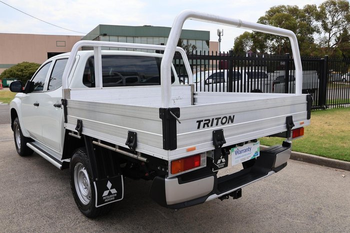2018 Mitsubishi Triton GLX ADAS