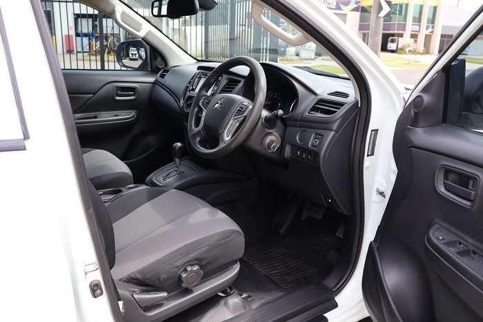 2018 Mitsubishi Triton GLX ADAS