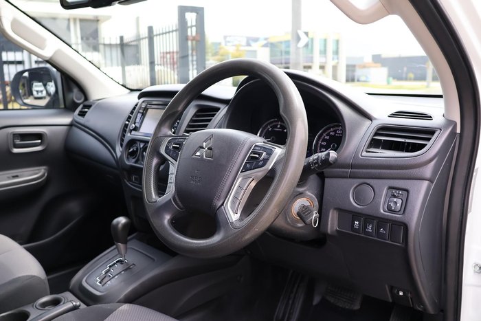 2018 Mitsubishi Triton GLX ADAS