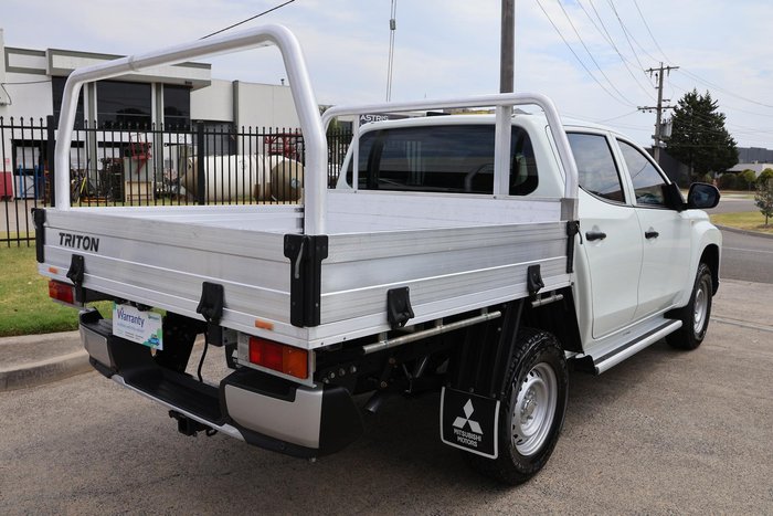 2018 Mitsubishi Triton GLX ADAS