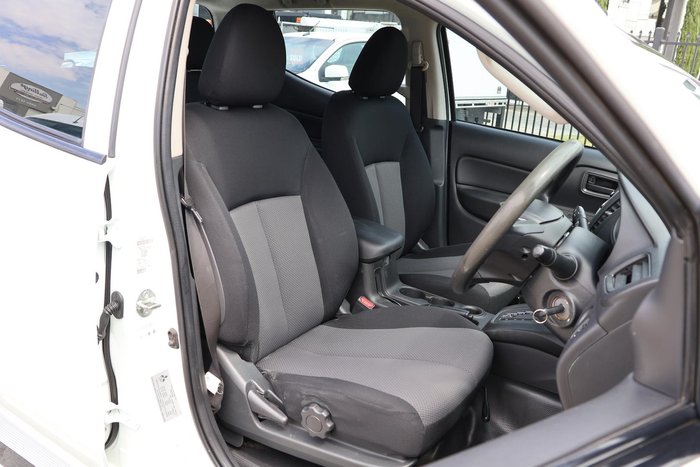 2018 Mitsubishi Triton GLX ADAS