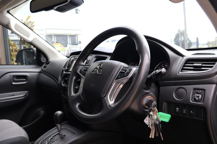 2019 Mitsubishi Triton GLX ADAS
