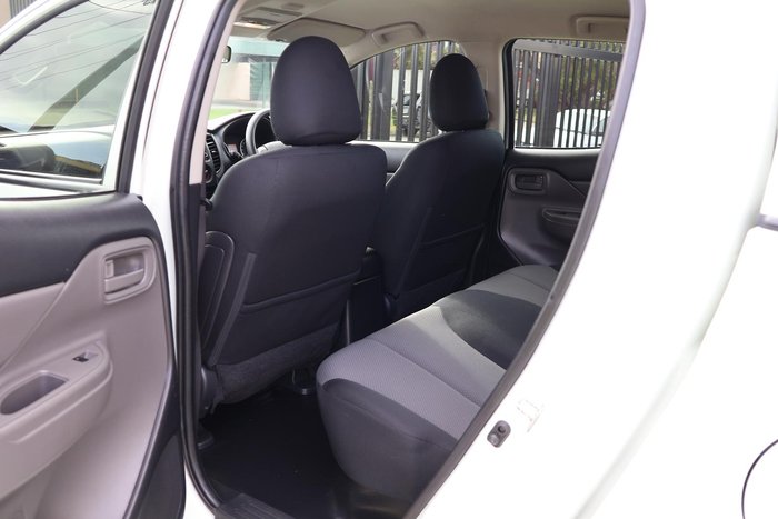 2018 Mitsubishi Triton GLX