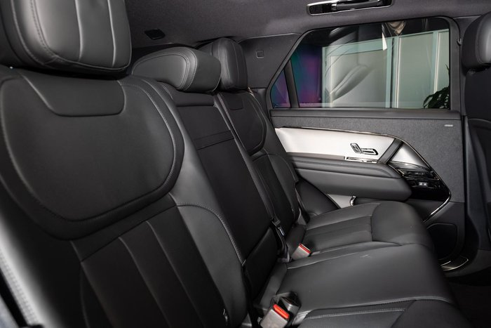 2025 Land Rover Range Rover Sport D250 Dynamic SE