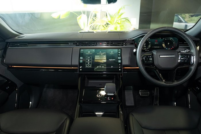2025 Land Rover Range Rover Sport D250 Dynamic SE
