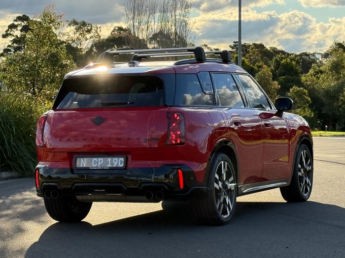 2025 MINI Countryman JCW Favoured