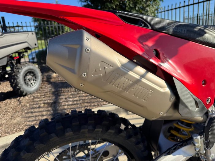 2026 Ducati Desmo450 MX