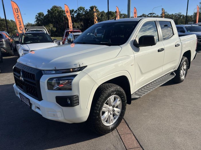 2025 Mitsubishi Triton GLX+