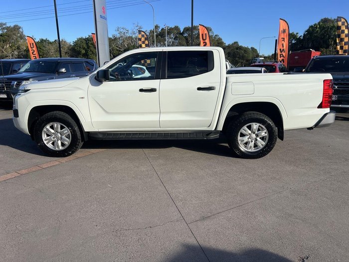 2025 Mitsubishi Triton GLX+