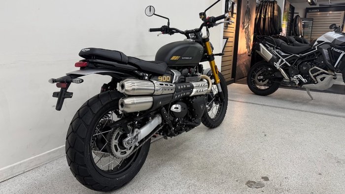 2026 Triumph SCRAMBLER 900 BLACK