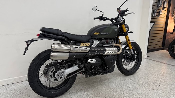 2026 Triumph SCRAMBLER 900 BLACK