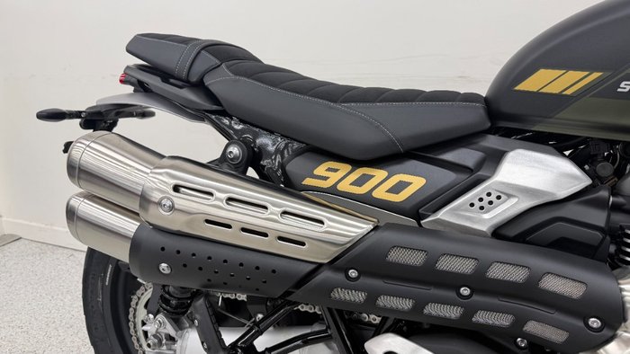 2026 Triumph SCRAMBLER 900 BLACK