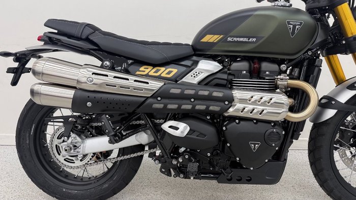 2026 Triumph SCRAMBLER 900 BLACK