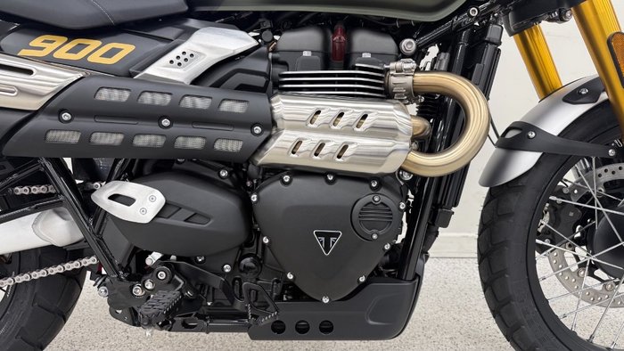 2026 Triumph SCRAMBLER 900 BLACK