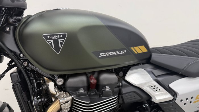 2026 Triumph SCRAMBLER 900 BLACK