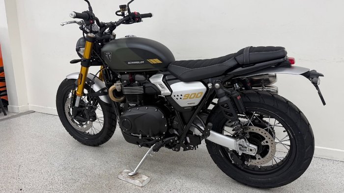 2026 Triumph SCRAMBLER 900 BLACK