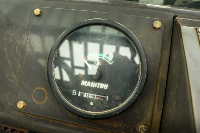 2014 Manitou Mh254t Red