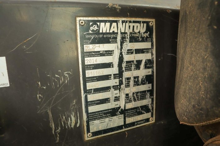 2014 Manitou Mh254t Red