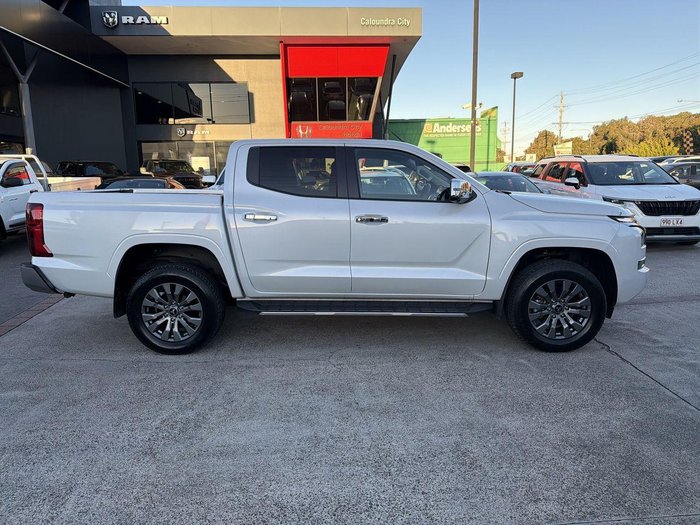 2025 Mitsubishi Triton GLS
