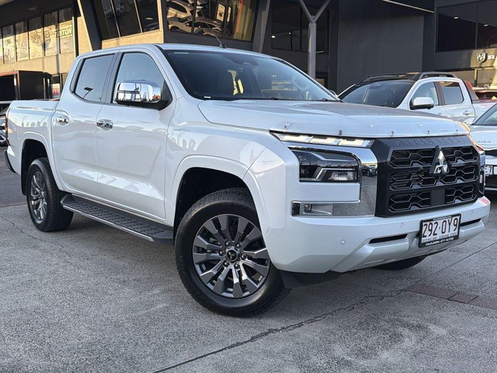 2025 Mitsubishi Triton GLS