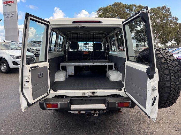 2017 Toyota Landcruiser Workmate Troopcarrier