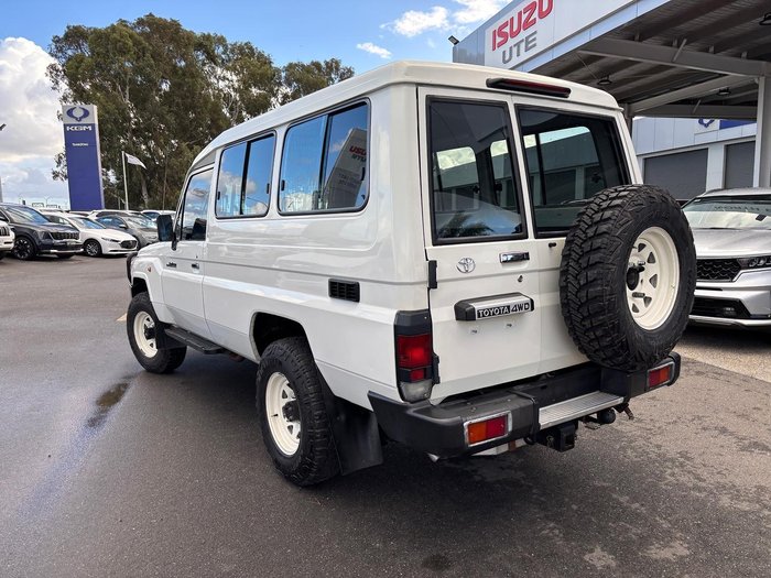 2017 Toyota Landcruiser Workmate Troopcarrier
