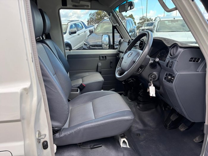 2017 Toyota Landcruiser Workmate Troopcarrier