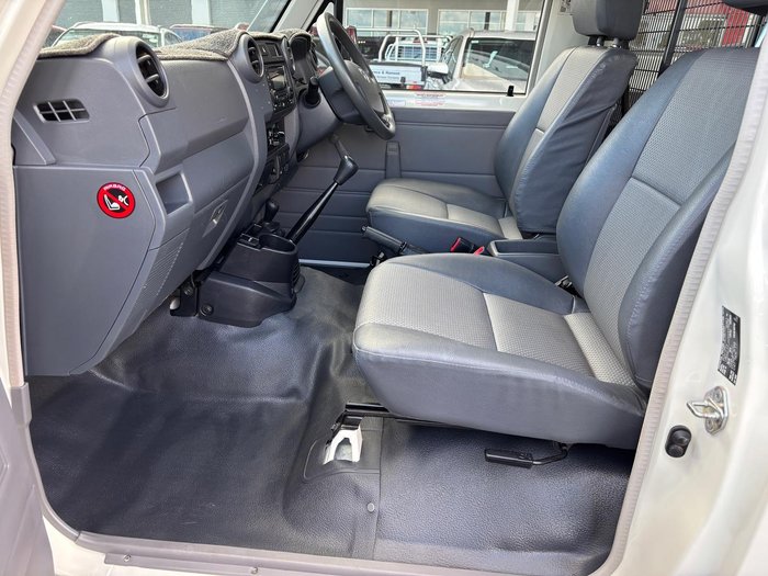 2017 Toyota Landcruiser Workmate Troopcarrier