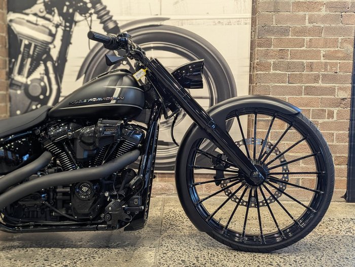 2023 Harley-Davidson Breakout 117 (FXBR) Softail Black