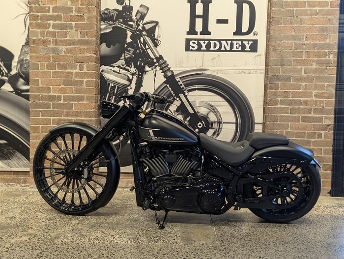 2023 Harley-Davidson Breakout 117 (FXBR) Softail Black