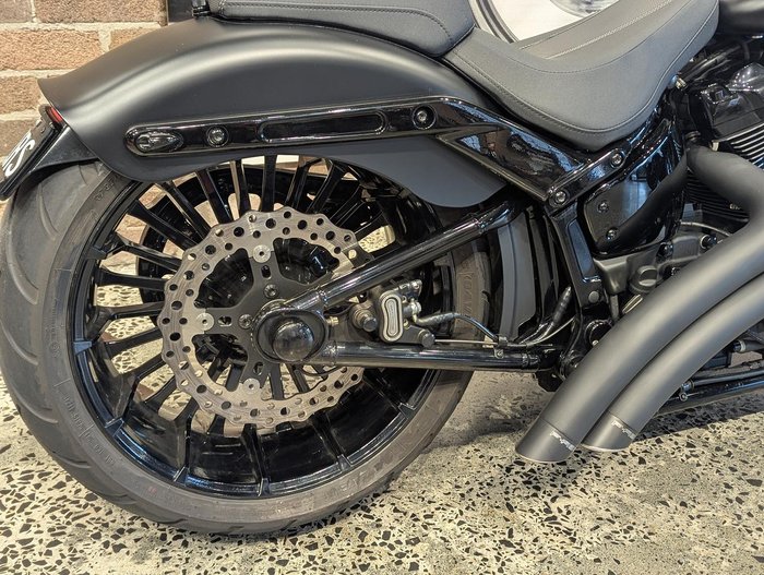 2023 Harley-Davidson Breakout 117 (FXBR) Softail Black