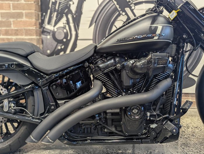 2023 Harley-Davidson Breakout 117 (FXBR) Softail Black
