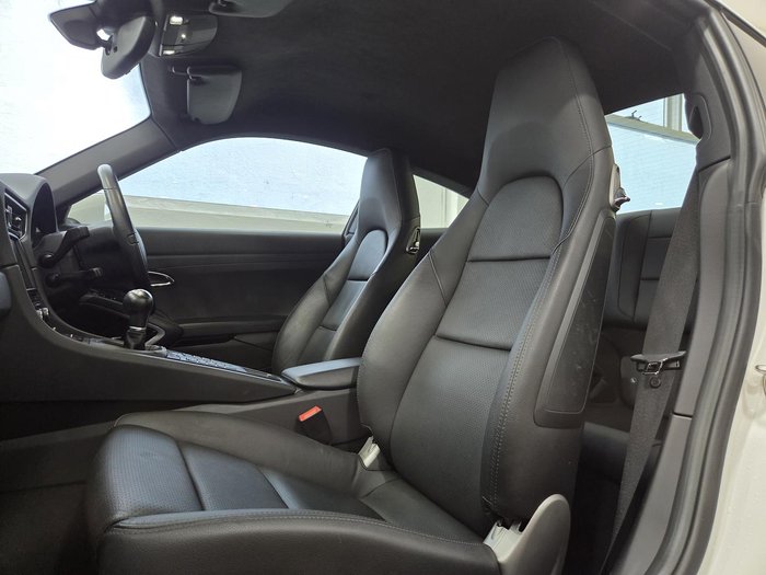 2013 Porsche 911 Carrera