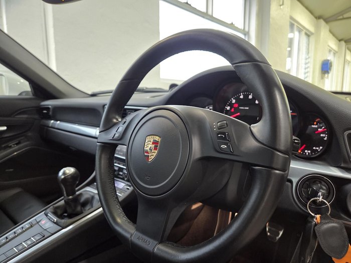 2013 Porsche 911 Carrera