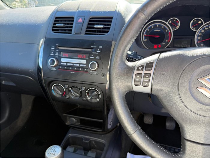 2013 SUZUKI SX4 CROSSOVER GY Red