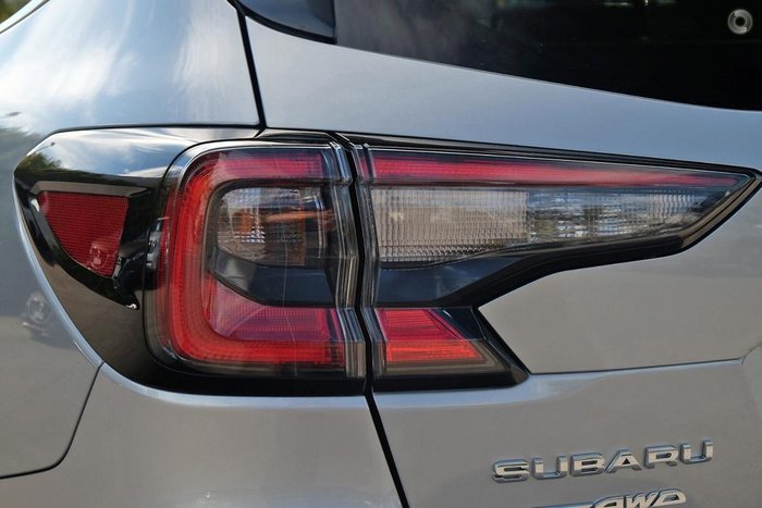 2025 Subaru Outback AWD Touring XT