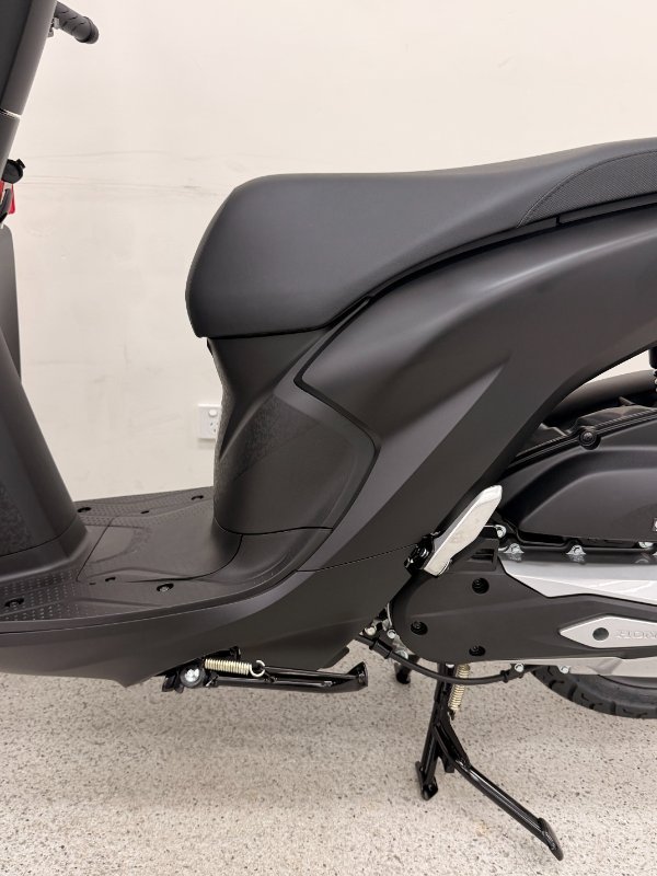 2027 Honda NSC110 DIO Black