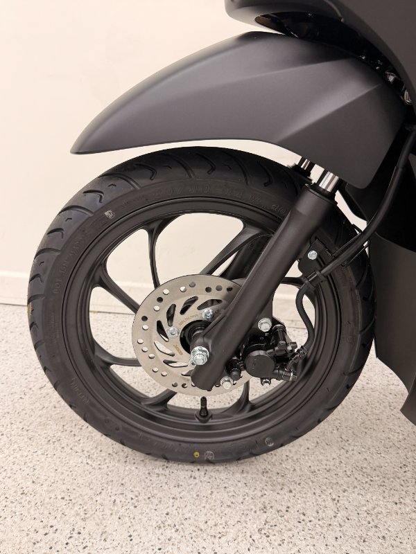 2027 Honda NSC110 DIO Black