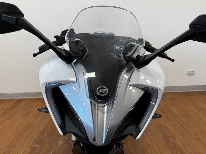 2020 CFMoto 300 SR ABS WHITE