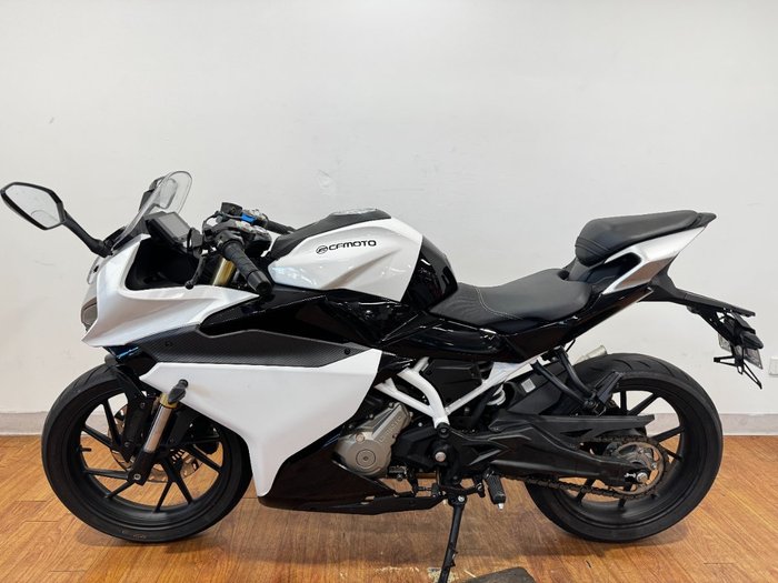 2020 CFMoto 300 SR ABS WHITE