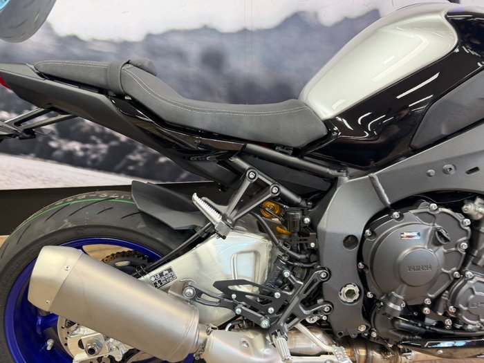 2025 Yamaha MT-10SP WHITE