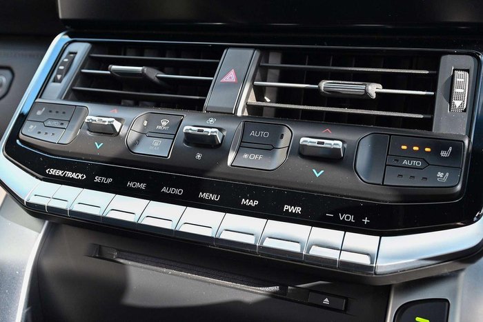 2022 Toyota Landcruiser VX
