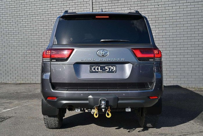 2022 Toyota Landcruiser VX