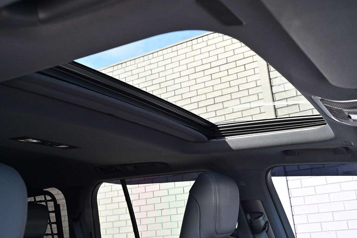 2022 Toyota Landcruiser VX