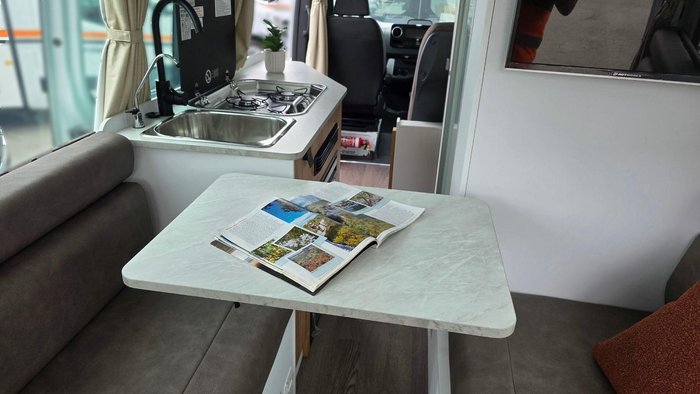 2024 Winnebago Bondi 4S 4 Berth