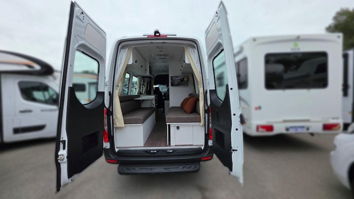 2024 Winnebago Bondi 4S 4 Berth