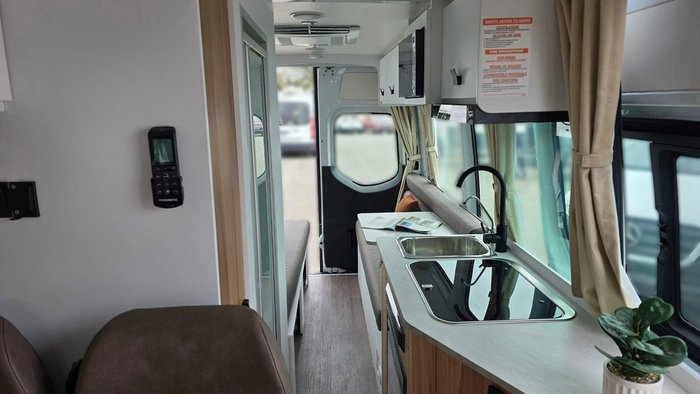 2024 Winnebago Bondi 4S 4 Berth