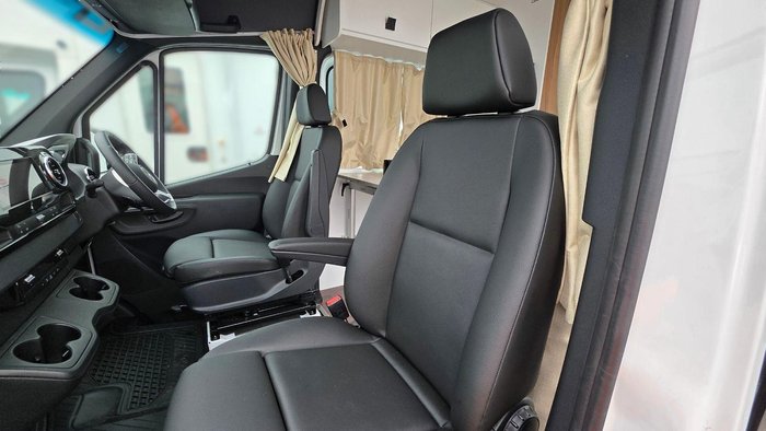 2024 Winnebago Bondi 4S 4 Berth
